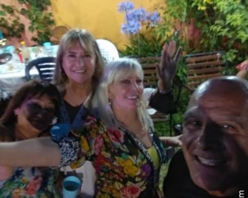 24733 3 Fiesta de fin de año en casa de Encontrarse !!! 