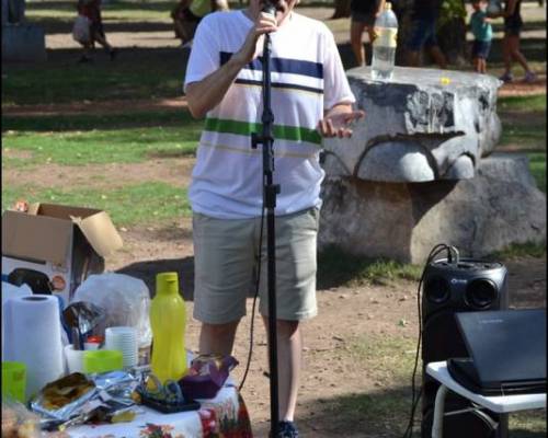 Siempre nos saca una sonrisa con sus chistes, gracias Marcelo !! :Encuentro Grupal PICNIC : JUEGOS, BAILE, KARAOKE y FESTEJOS - En Parque Avellaneda