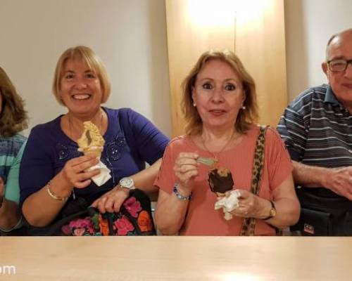 Muchas gracias Martu, Marta y Gabriel por quedarse al cierre de la salida degustando helado !!  :Encuentro Grupal LA CASA GUCCI 