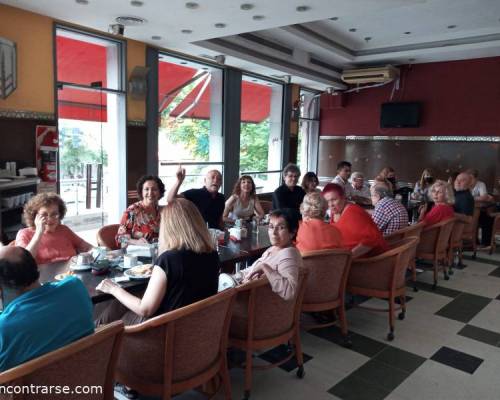 Que bueno esto !!! No había visto estas fotos. Felicitaciones!!! :Encuentro Grupal Café del 1ero de enero en Belgrano