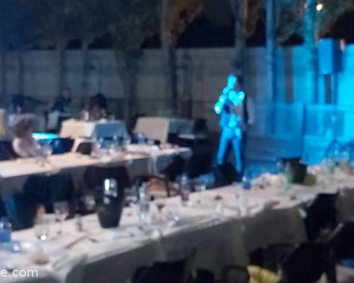 Excelente organización un 10 para Chango su organizador, muy buen show comida, y como siempre un encuentro con gente genial  :Encuentro Grupal Singles Night en costanera, cena show y baile