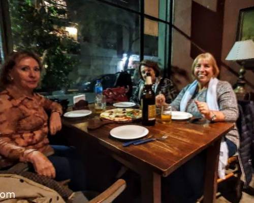 Imposible resistirse a la pizza Margarita del restaurante del  Hasta Trilce !!!  :Encuentro Grupal EL EMPERADOR GYNT  de Henrik Ibsen