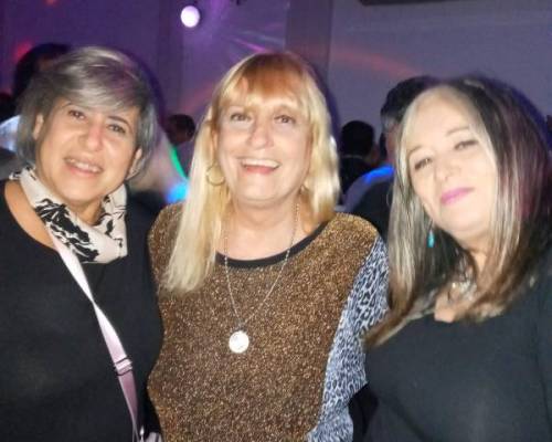 25607 21 NOS ACOMPAÑAS A CENAR BAILAR Y PARTICIPAR DE ESTA FIESTA DE ENCUENTRO 