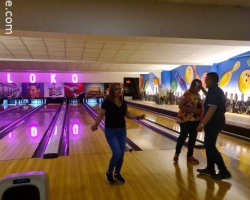 Bien ahi Daniela! Bailando para activar tu energia positiva y ganadora! :Encuentro Grupal ESTE SABADO POR LA NOCHE LOS CAMINANTES NOS VAMOS A JUGAR AL BOWLING !!!