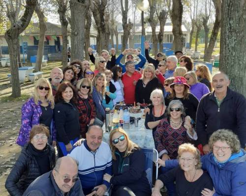 Hermosas personas! Poniendo la mejor onda para pasar un día genial! :Encuentro Grupal 1° DE MAYO... A DESCANSAR!