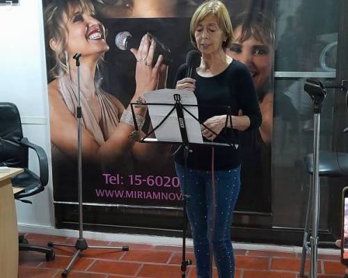 25811 7 TALLER DE CANTO 