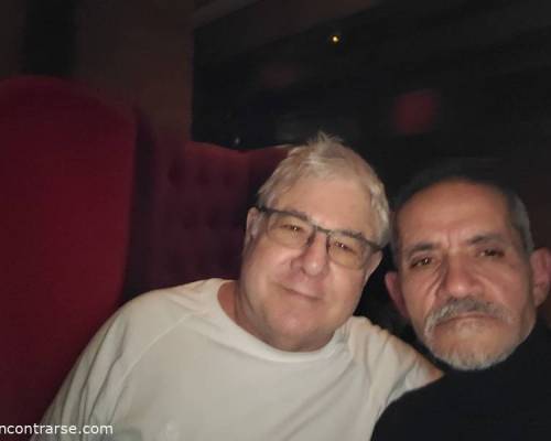 Caruchas.... :Encuentro Grupal Repetimos cumples en Champs Elysses