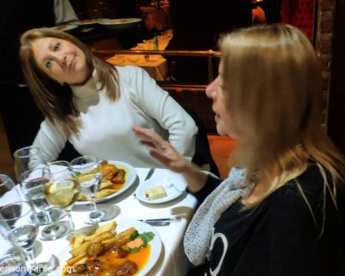 Super Angélica! :Encuentro Grupal Repetimos cumples en Champs Elysses
