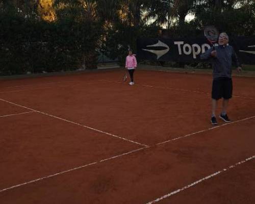 26047 4 TENIS del Domingo rodeado de verde * NUEVO HORARIO*