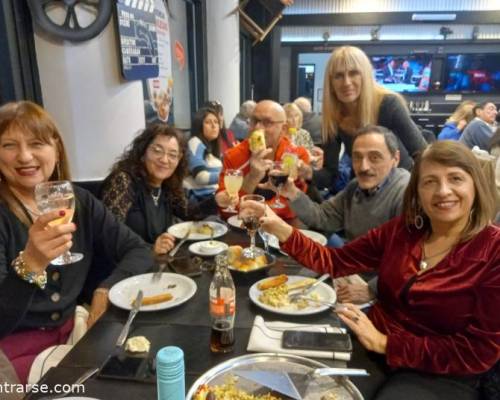 Salud :Encuentro Grupal ESTAMOS DE FESTEJO 