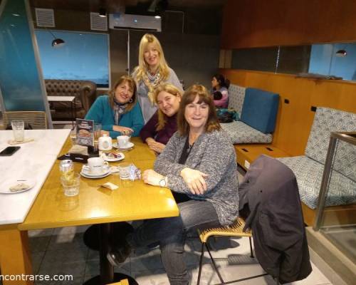 Linda tarde compartida !!!! :Encuentro Grupal CAFÉ de VILLA LURO 