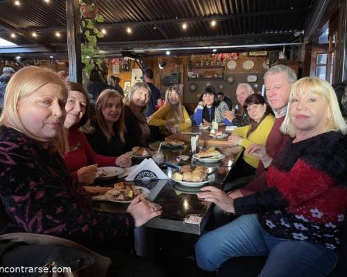 26427 1 Compartiendo riquísima merienda libre en La Casona 