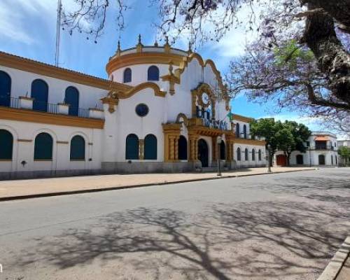 Municipalidad de Chascomus, hermosa y bien mantenida !! :Encuentro Grupal Chascomus la Ciudad de Don Raul 