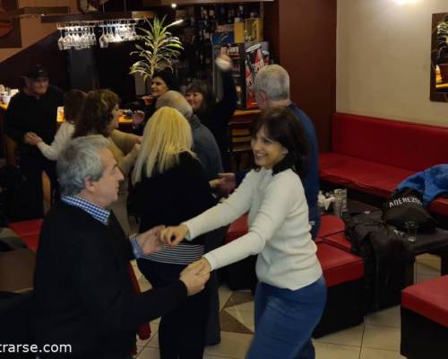 26533 3 DRUNCH Y BAILE EN ALMAGRO - THE ROZZ PUB