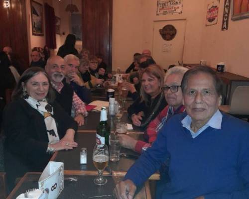 26612 3 COMPARTI CON NOSOTROS ESTE SHOW MUSICAL  DEL TALLER DE CANTO 
