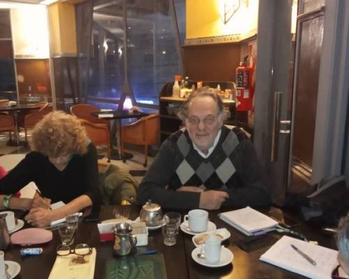 En plena tarea... :Encuentro Grupal "Te doy la palabra"