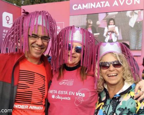 26729 36 CAMINATA AVON POR LA LUCHA CONTRA EL CANCER DE MAMA