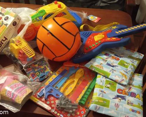 Muchas gracias a todos los que ayer llevaron estos juguetes para nuestros ahijados. :Encuentro Grupal INVIERNO MOVIDITO… BAILAMOS EN ALMAGRO ! ! ! ! 