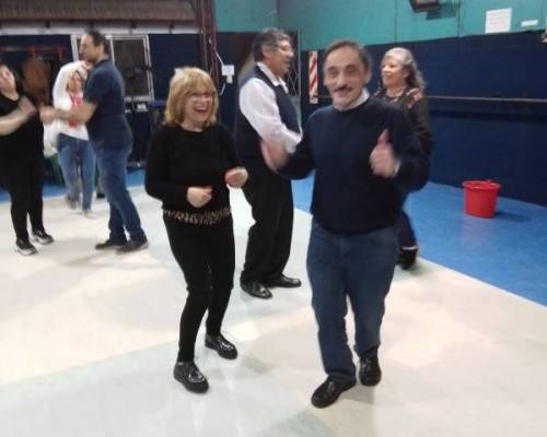 26946 1 MARTES MOVIDITO…   LE PONEMOS AZÚCAR AL INVIERNO BAILANDO ! !