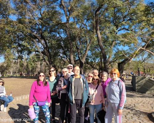 27006 7 CAMINAMOS NUEVAvMENTE  POR LOS BOSQUES DE PALERMO, PERO....... si hace mucho hacemos el Plan B