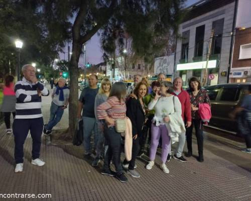 27017 15 VA LLEGANDO LA PRIMAVERA Y QUE NOS ENCUENTRE CAMINANDO