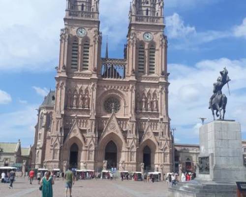 Encuentros Grupales (10/12/2022) :   Lujan turístico Recreativo Cultural Histórico y Religioso.- 