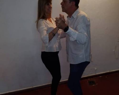 27094 1 ASI SE BAILA EL TANGO       VENI A  APRENDER A BAILAR   Y DIVERTIRTE