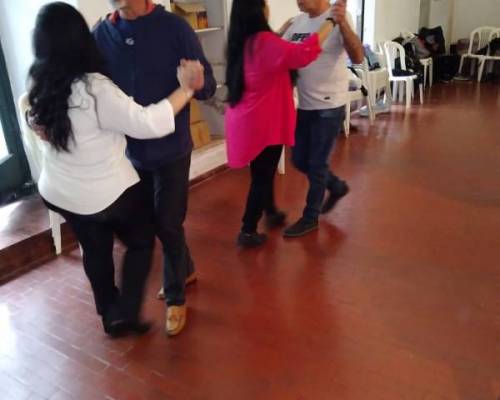 27094 4 ASI SE BAILA EL TANGO       VENI A  APRENDER A BAILAR   Y DIVERTIRTE