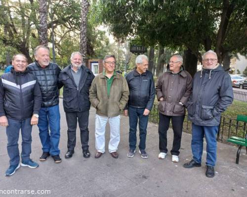 27119 5 LLEGA LA PRIMAVERA Y LA RECIBIMOS CAMINANDO