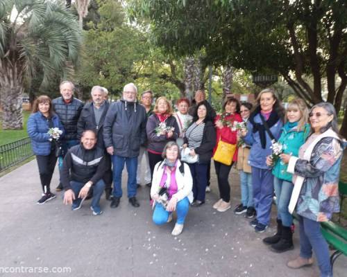 27119 8 LLEGA LA PRIMAVERA Y LA RECIBIMOS CAMINANDO