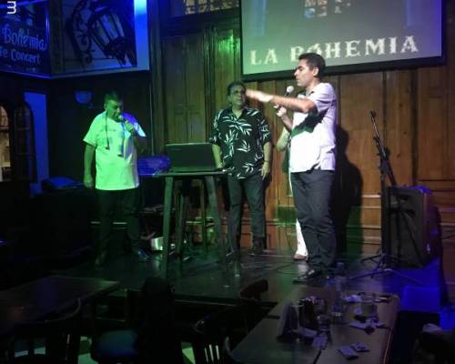 Bravísimo por los 3 cantantes , por lo bien que cantan y los repertorios elegidos. Emocionante !   :Encuentro Grupal PURO ROCK NACIONAL 3