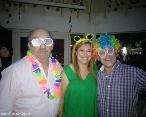 Locura total !!! Florentino junto a  Vero y Jorge, organizadores de lujo en Ramos!!! :Encuentro Grupal Cena, show y baile....el agite está en el Oeste, te animás?