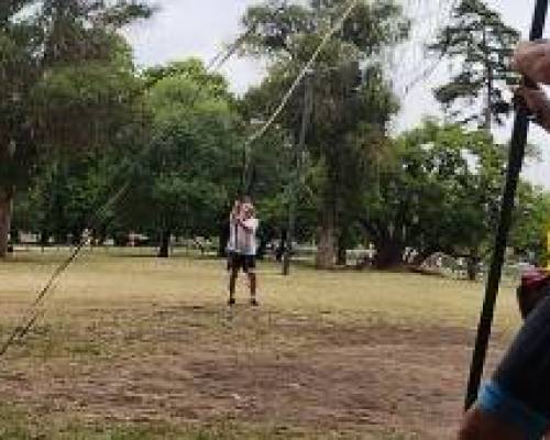 27627 4 Juguemos voley recreativo