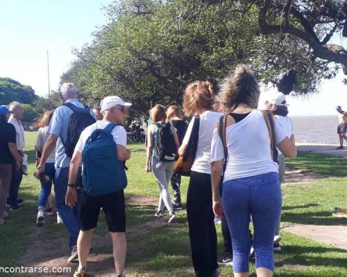 27674 13 CAMINANTES, VOLVEMOS A LA RIVERA NORTE!!! y merendamos en el coqueto resto de la estacion Anchorena.