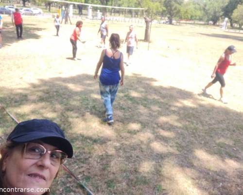 27726 1 Juguemos voley recreativo