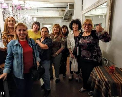 Muchas gracias por acompañarme al teatro: Marta, Verónica, Olga, Graciela, Julia, Adriana y Silvia !!  :Encuentro Grupal LOS FINALES FELICES SON PARA OTROS