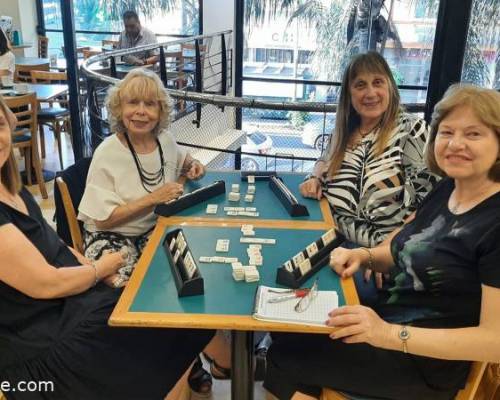 Que lindas mis amigas! Mamita, lo que habra sido esa mesa con Cris, Noe, Alicia y Adriana! Jajaja :Encuentro Grupal JUGAMOS AL RUMMY – Cuarto Año 2022 “ EN VILLA DEL PARQUE- CIERRE DEL AÑO