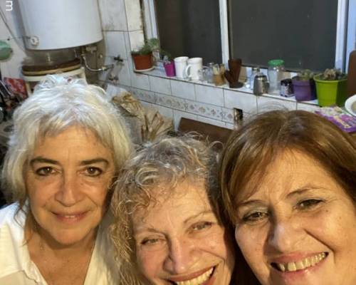 Una noche fantástica…gracias chicas hermosas ❤️ :Encuentro Grupal TE INVITO A FESTEJAR FIN DE AÑO JUNTOS  EN MI CASA..