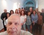 ASI SE BAILA EL TANGO VENI A APRENDER A BAILAR Y DIVERTIRTE : perdon me baje por un imprevisto, esta semana estare en la costa espero volver a tiempo de la proxima  clase. Cariños a todos.