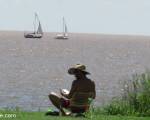NAVEGAMOS EN VELERO POR LA COSTA TIGRE-OLIVOS : Mañana parece va estar despejado y nos va acompañar el sol . Asi mas tranqui en dia de semana tenemos todo el rio para nosotros . llegaremos a uruguay