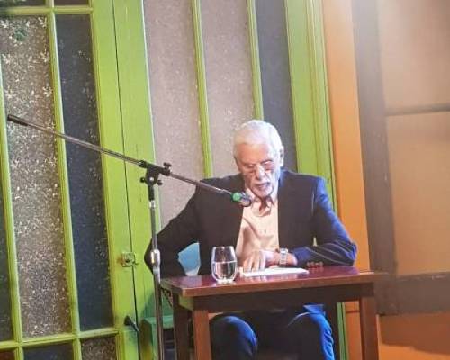 Norberto, un giro desopilante en el final :Encuentro Grupal Muestra abierta de ESCRITORES
