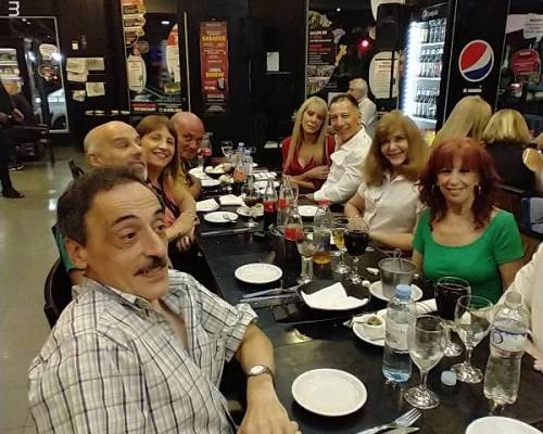 Muy linda mesa y buen ambiente, como siempre! :Encuentro Grupal ARRANCANDO EL AÑO EN CANDILEJAS