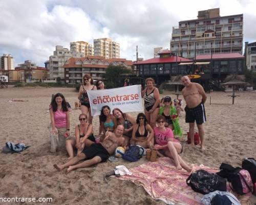 Qué peligro un par de amigas que salen en la foto!!!🤦 :Encuentro Grupal Feriado 24 Marzo , nos vamos a Villa Gesell. (FINDE LARGO )