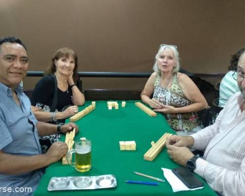 Mesa del paño verde: Ivan, Marta, Marta y Florentino :Encuentro Grupal JUGAMOS AL RUMMY – quinto Año 2023“ Monte Castro