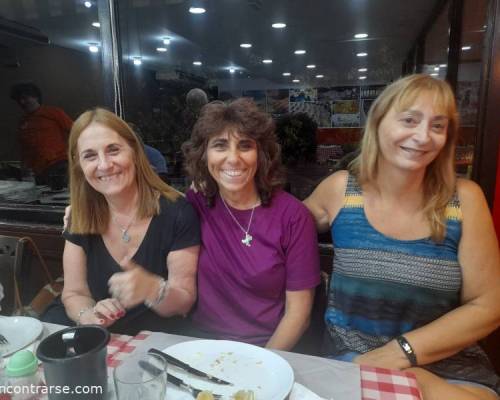 🤩 Gracias Cris por la foto. Ale, Sandra, Floren y los que acompañaron 😅 hermosa tarde noche de juego. Se la pasa muy lindo !  Besos abrazos 💋 😘 :Encuentro Grupal JUGAMOS AL RUMMY – quinto Año 2023“ 