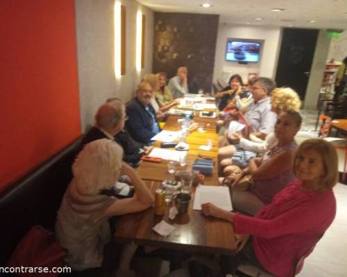Se trabaja...y mucho :Encuentro Grupal Los martes son puro cuento