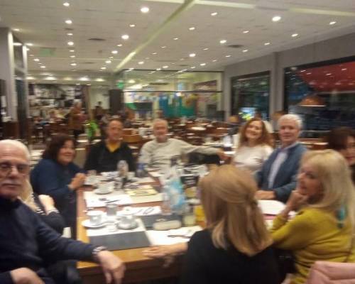 Muchos asistentes y muy prolíficos. Gracias a todos por venir y por sus valiosos aportes. :Encuentro Grupal Taller literario- Te doy la palabra BIS