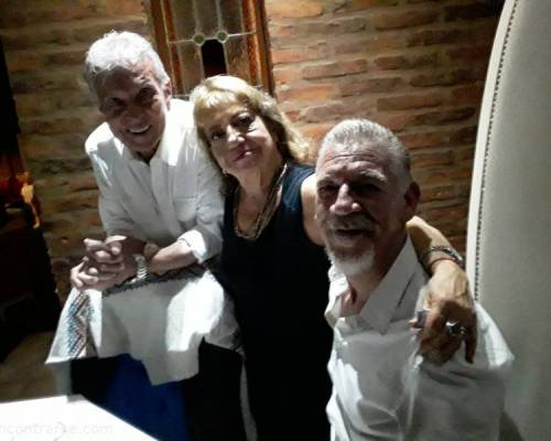 28712 1 NOCHE ESPECIAL DE CENA Y BAILE CON AMIGOS