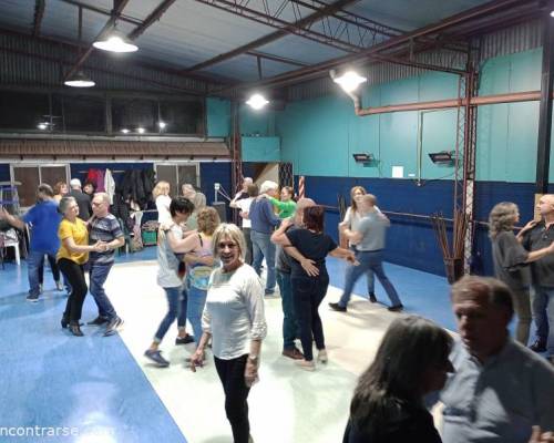 28742 15 BAILAMOS EN ALMAGRO CON AMERICANO , ROCK Y PACHANGA !