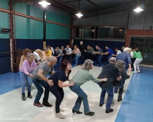 28742 6 BAILAMOS EN ALMAGRO CON AMERICANO , ROCK Y PACHANGA !